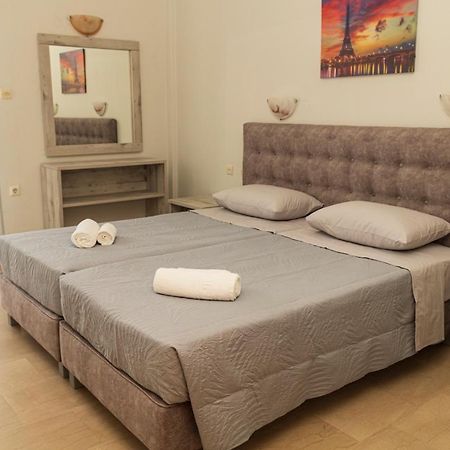 Vicky Apartment Hanioti Luaran gambar