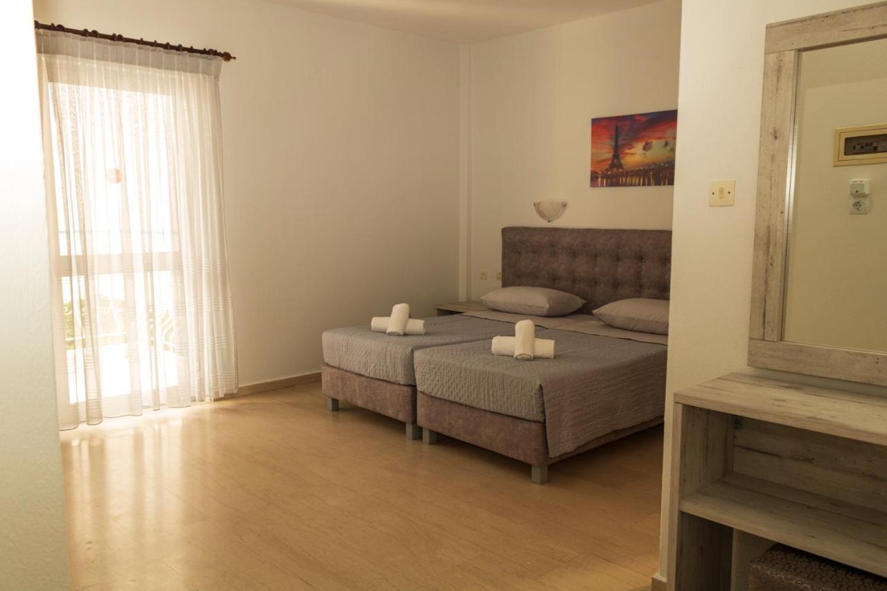 Vicky Apartment Hanioti Luaran gambar