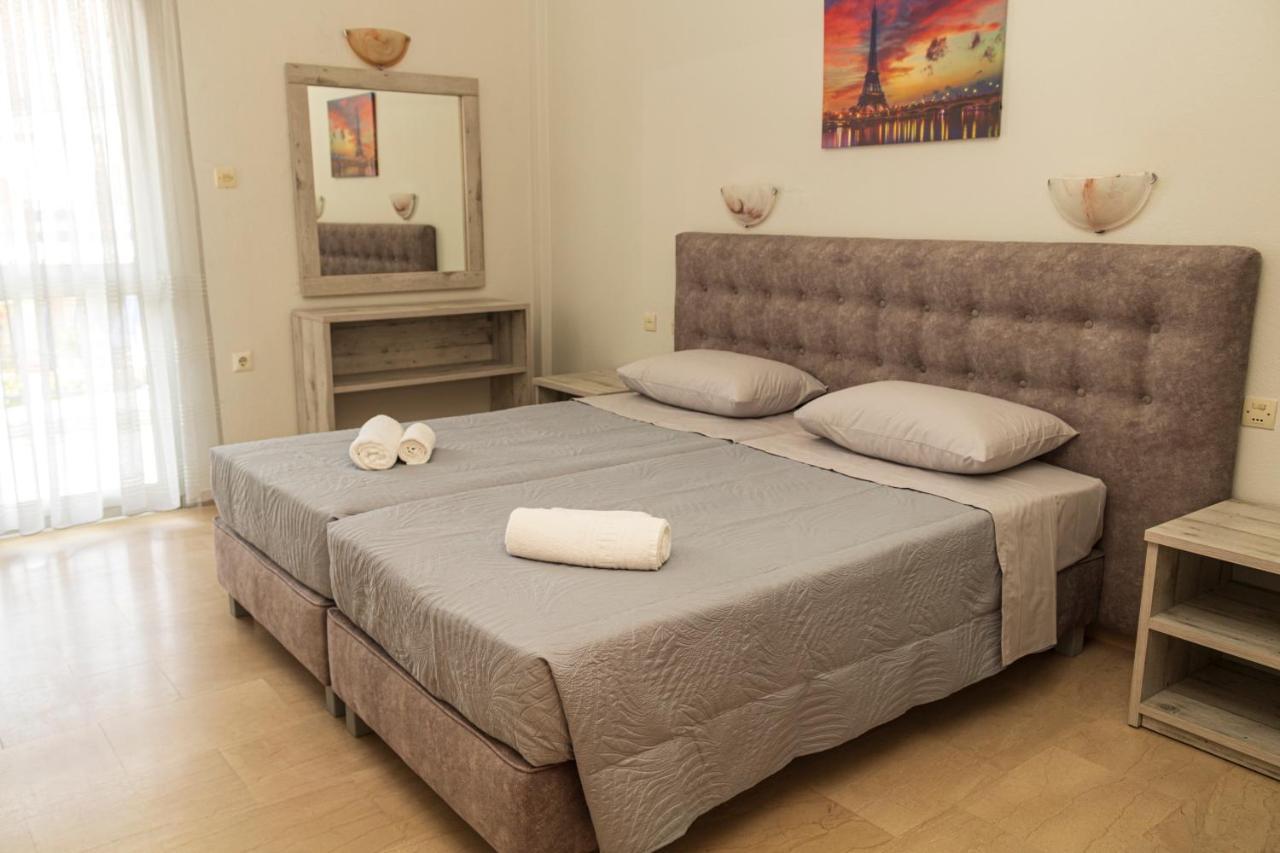 Vicky Apartment Hanioti Luaran gambar