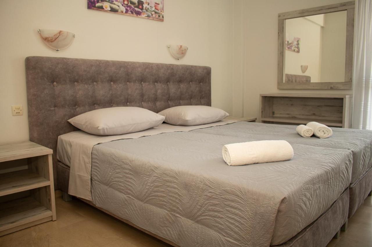 Vicky Apartment Hanioti Luaran gambar