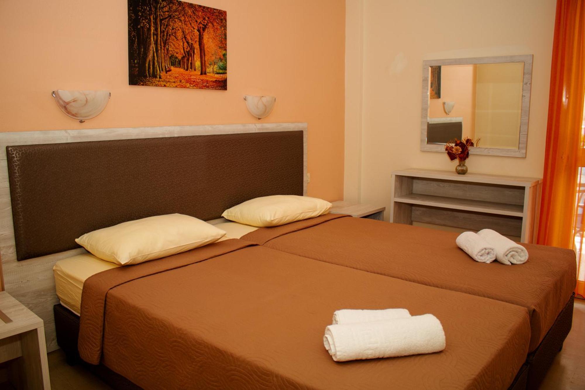 Vicky Apartment Hanioti Luaran gambar