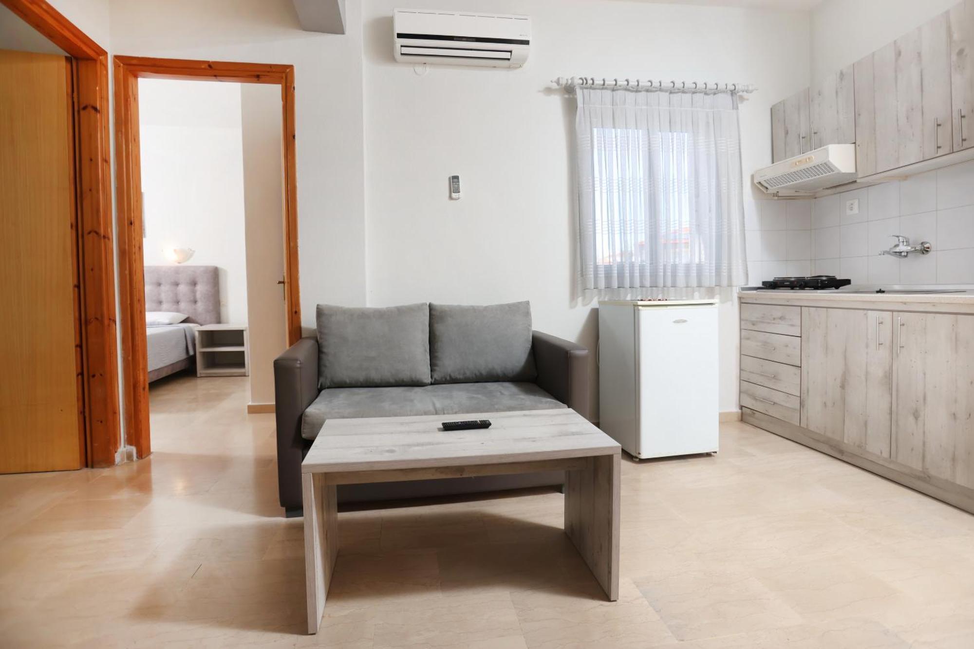 Vicky Apartment Hanioti Luaran gambar