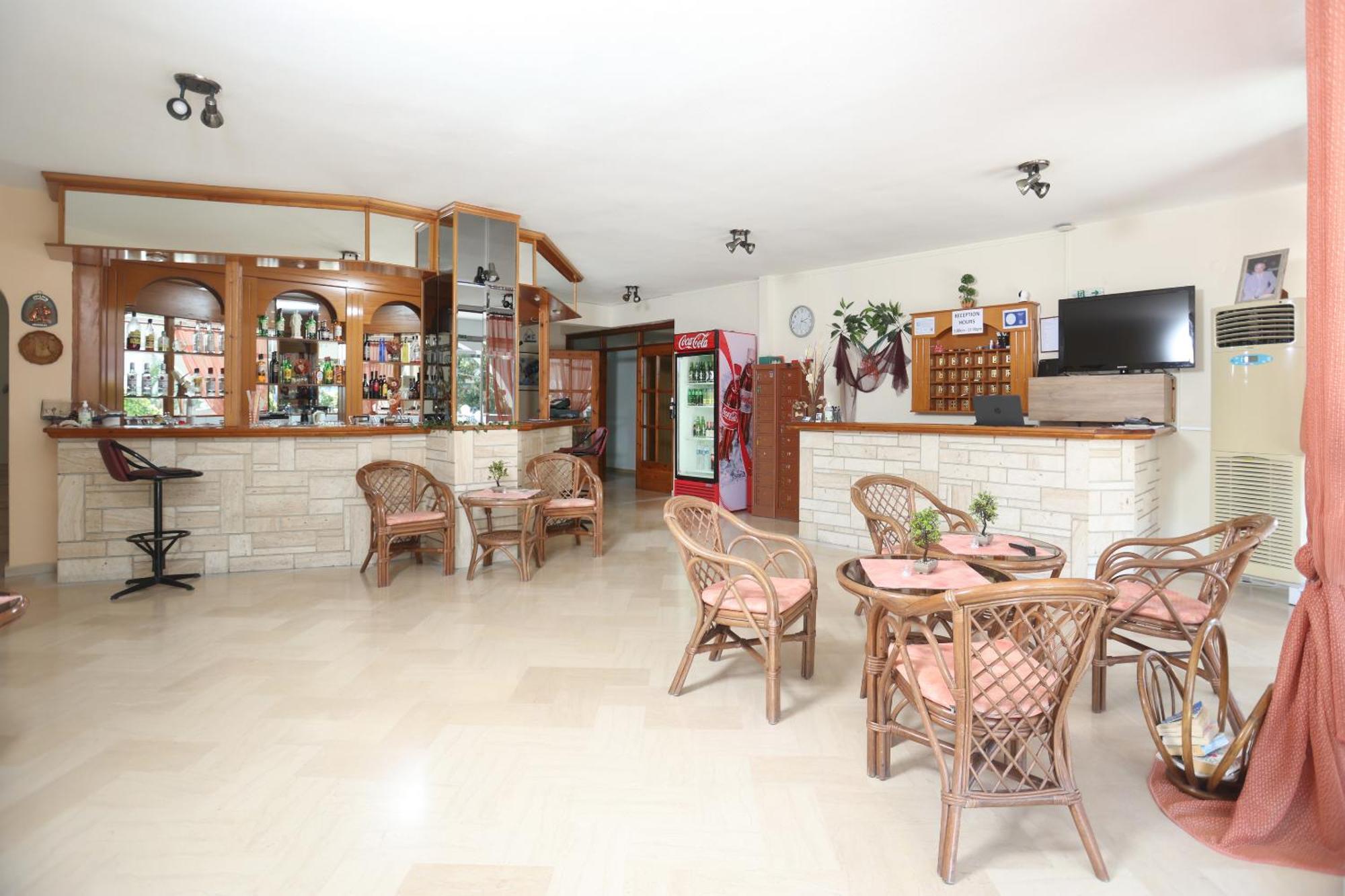 Vicky Apartment Hanioti Luaran gambar